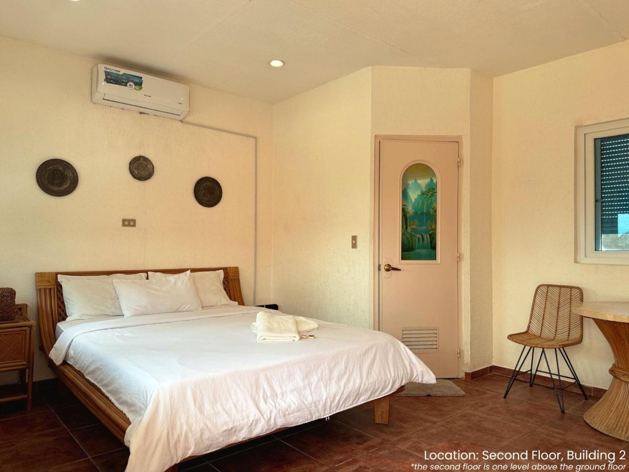 Sunset Beach Resort Moalboal Exterior photo