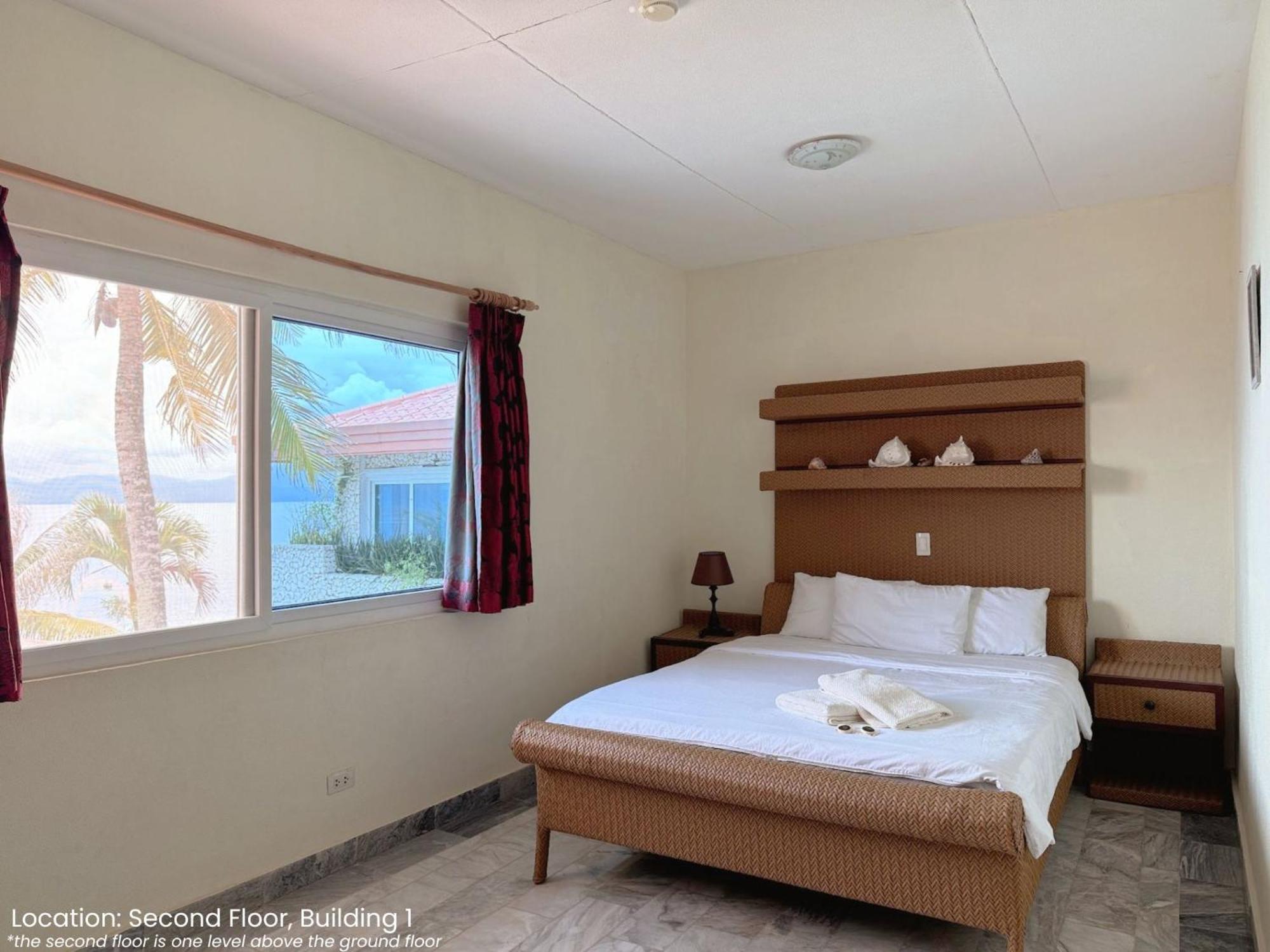 Sunset Beach Resort Moalboal Exterior photo